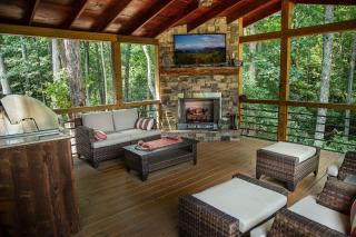 Adore the Smores Rustic mountain charm outdoor spaces and a cozy hot tub - Blue Ridge - 0