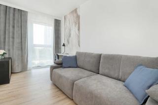 Nowa Letnica Apartment with Balcony & Parking Arena Gdańsk by Noclegi Renters - 1