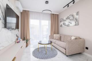 Prestiżowy Apartament Parking i Biurko do Pracy by Noclegi Renters - Krakow - 0