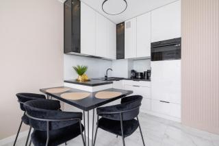 Prestiżowy Apartament Parking i Biurko do Pracy by Noclegi Renters - Krakow - 8