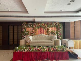 Hotel Paras - 4