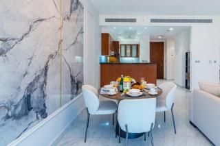 FIRST CLASS 1BR Luxurious DIFC Retreat - 8