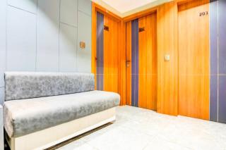 Relax Inn - Drive In Road - 3