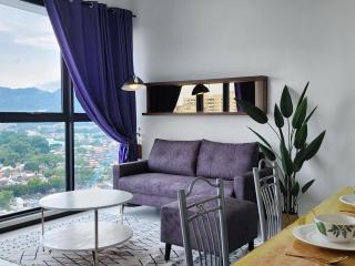 Urban Zenith Suites #3BR - Jelutong - 0