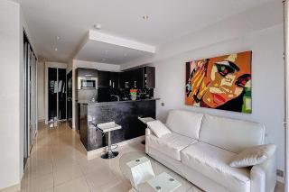 AGENCE HENRI CAMILLE - BOSQUETS - Studio close to center with terrace - Cannes - 0