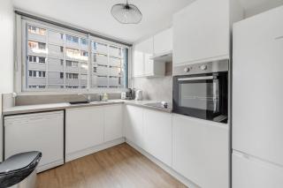 Beautiful 2 bedroom apartment with balcony Villeurbanne center - 4