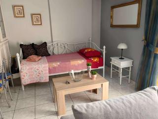 Chrisoupoli Cheerful 2 Bd Apt with Balcony - Atene - 2