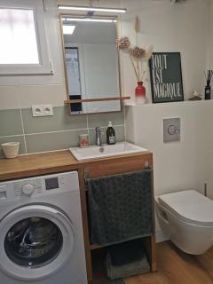 Maisonnette calme et ensoleillée, parking privé - 1