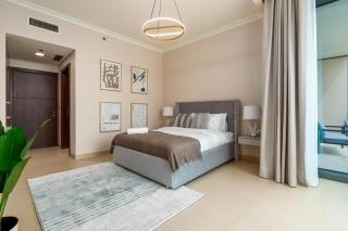 Burj Vista II - Luxury Two Bedroom with Full Burj View - Dubai - 2