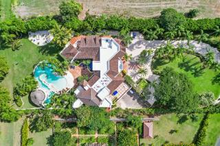 Moroccan-Style Paradise with Pool & Maid at Casa de Campo - La Romana - 4