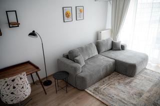 Apart B&V 706 Coresi - Balcony & Free Parking - 1
