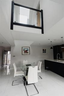 The Country Toll Bar Farmhouse - Grimsby - 5