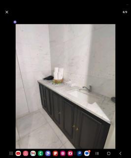 L'avenue Montaigne - 1