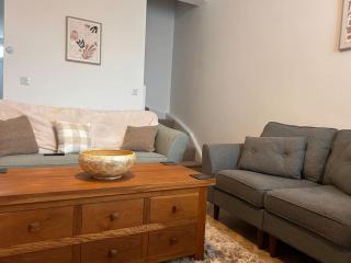 4 Bedroom Ashby House - 6