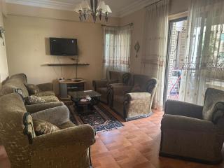 إيجار مفروش للعائلات فقط - Cairo - 0