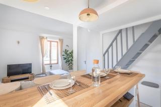 Standing - Central - Quartier des Artistes - Les Frères de la Loc' - 5