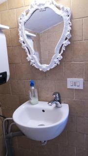 Smeralda Guest House - La Caletta - 2