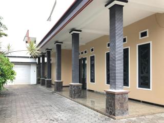 Guest House Shafira Syariah RedPartner - Mergosono - 6