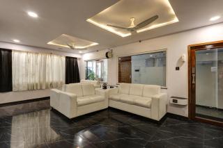 Treebo Blak & Wite Rk Beach - 8