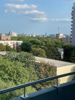 Frankfurt Skyline View Apartment - Frankfurt am Main - 0