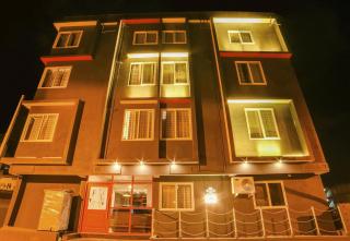 Townhouse Sarvar Hospitality Near Ascendas Park Square Mall - Bangalore - 8