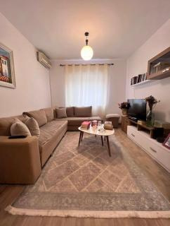 21 Dhjetori Apartment - Tirana - 0