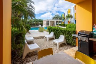 Modern Ground Level Condo, 2 bedrooms, Direct pool access - Palm-Eagle Beach - 9