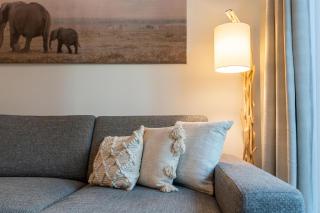 Cozy and Peaceful 2 BR Apartment with Private Garden - Dubai - 1