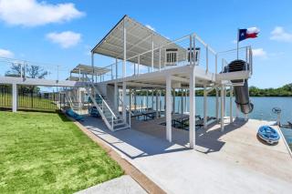 Lone Star Landing with Concierge Services - Kingsland - 2
