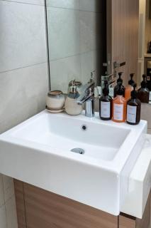 Nasma Luxury Stays - Dreamy Getaway Unwind in a Modern Dubai Studio - Dubai - 2