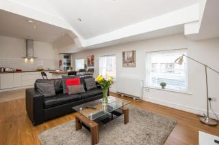 Grafton Street District Apartments - 7