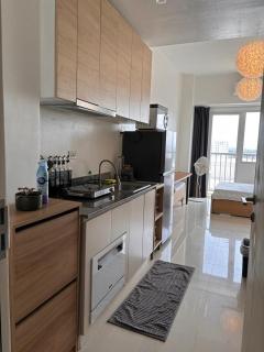 Hideouts & Hangouts - 7