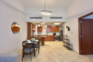 Spacious 1 BR Apt in Motor City - Sherlock House 2 by Vibel - Dubai - 8