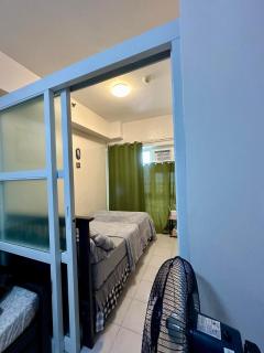 The Two Captain's Place - Tagaytay Prime Residences 19th floor TAAL VIEW - Tagaytay - 2