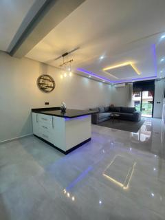 Kech vacations Friendly !! 2 bedroom two bathroom gulize - Marrakesch - 1