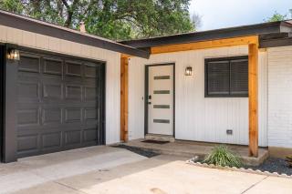 Home with Huge Fenced Yard - San Antonio - 9