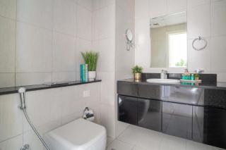 Frank Porter - Damac Ghalia Tower - Studio - Dubai - 2