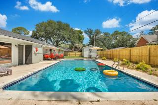 Savannah Pool Home, Game Rm, Sleeps 8, Pet Frndly - 2