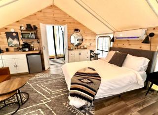 The Laredo, Luxury Safari Tent - 9