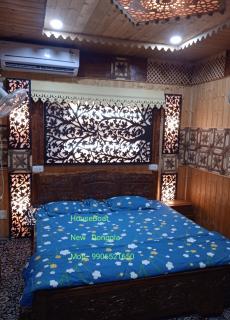 Houseboat - Srinagar - 0
