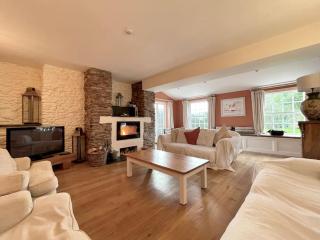 The Old Parsonage - 6