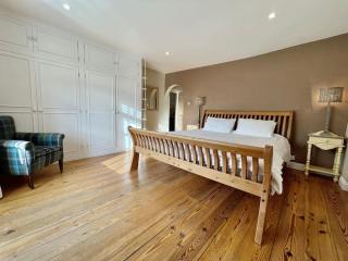 The Old Parsonage - 8