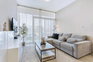 Skyline Serenity At Bloom Heights 1br City-view - Dubai - 9