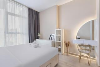 Skyline Serenity At Bloom Heights 1br City-view - Dubai - 4