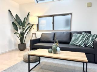 R-Akabane House - 1