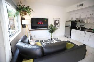 Family Pet Friendly Apartment 3 Minute Walk to Miami Beach - Miami Beach - 5