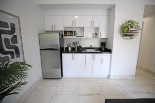 Family Pet Friendly Apartment 3 Minute Walk to Miami Beach - Miami Beach - 7