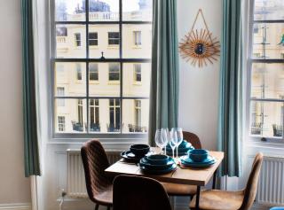 Elegant Regency Apartment near the sea with views & Netflix - Brighton & Hove - 3