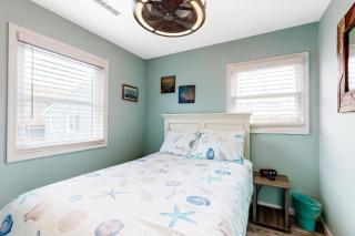 The Orange Crush - 5BR Beachfront Family Retreat - 9