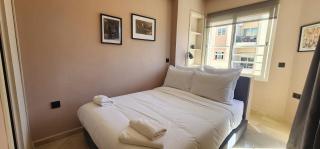 The 23 Princesses by IB Signature - Stylish 2 Bedroom Apt with Wifi, Self check-in - 24 x7 Security - City View - Walk to Cafes! City Centre - Casablanca - 6